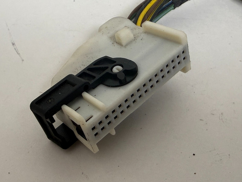 2010-2017 BMW 535i GT 550i GT F10 TIRE Pressure Control Module Connector Wires