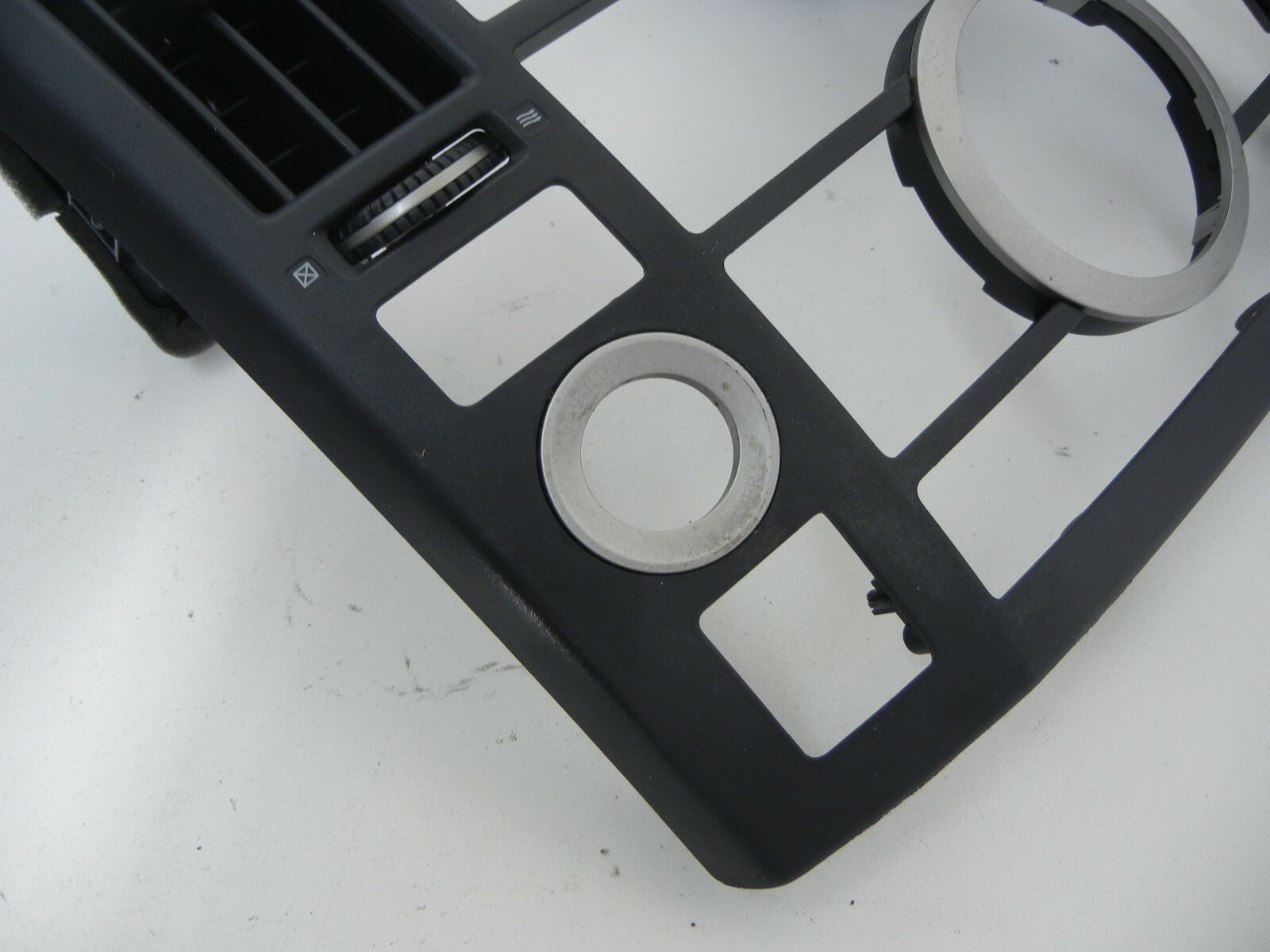 INFINITI Fx45 Fx35 2007 2008 Radio CD A/c Control Navigation Screen VENT Bezel
