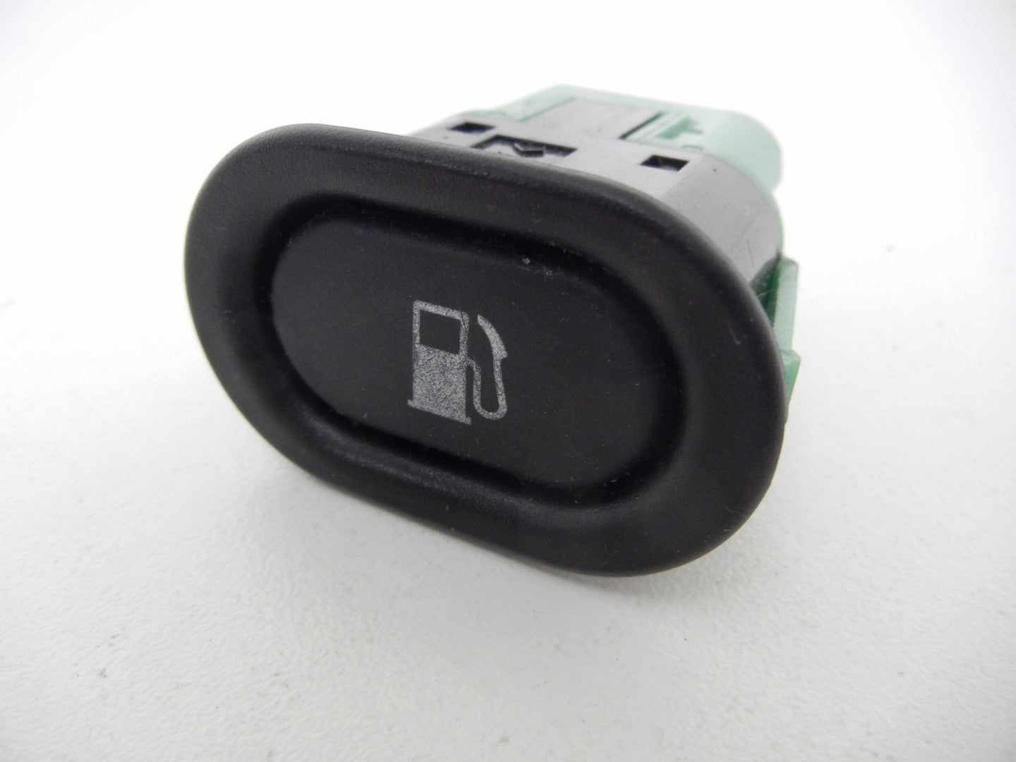 SAAB 9-5 AERO 9 5 2000 2001 2002 2003 FUEL TANK DOOR Switch 4617544