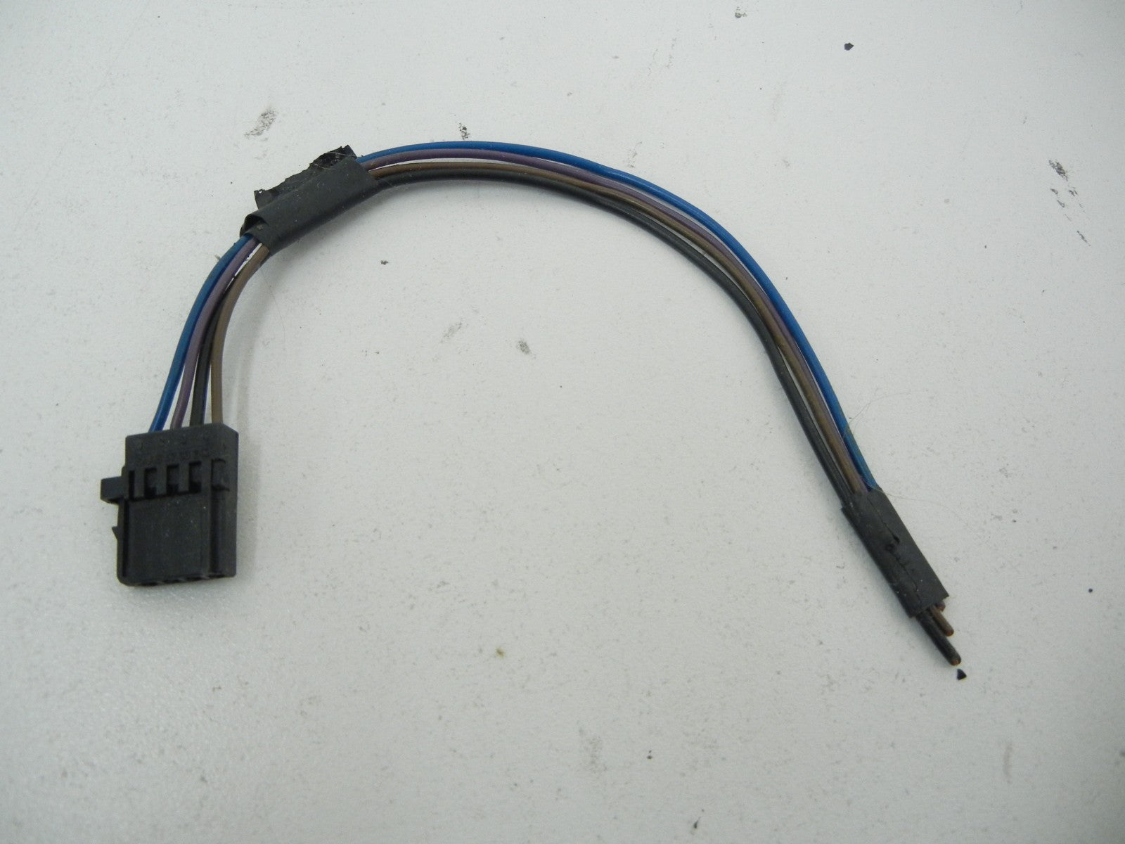 SAAB 9-3 93 Sedan Tail Light Bulbs Socket Plug Harness Wire 2003-2011