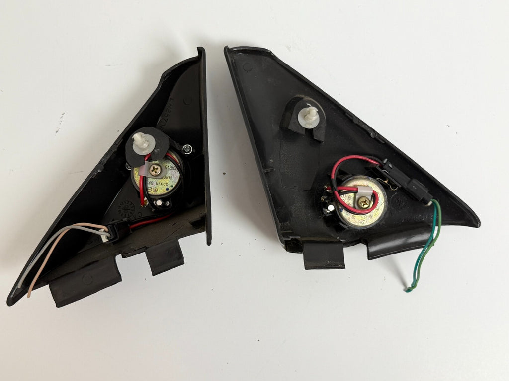 BUICK Lesabre 2005 Left Right Pair Door Mirror Mount Covers With Speaker Black