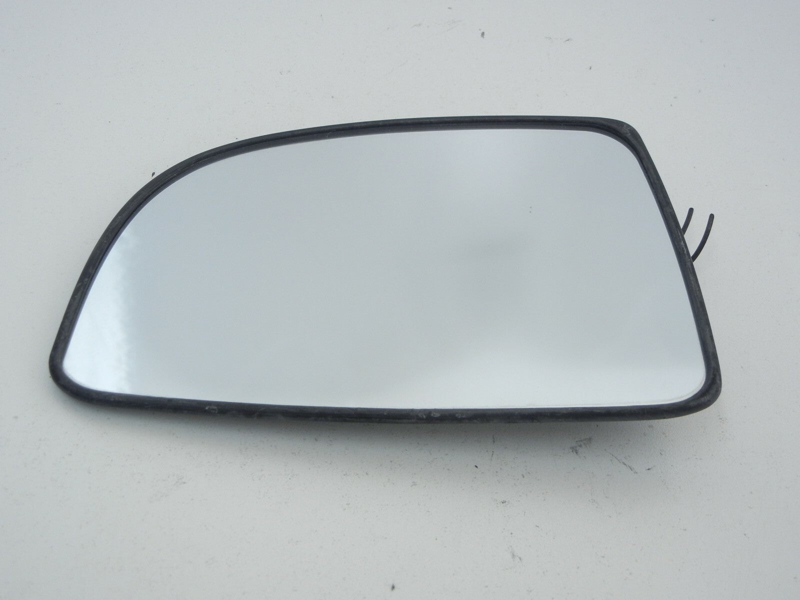 KIA Rondo 2007 Left Door Driver Side Heated Mirror Glass LH