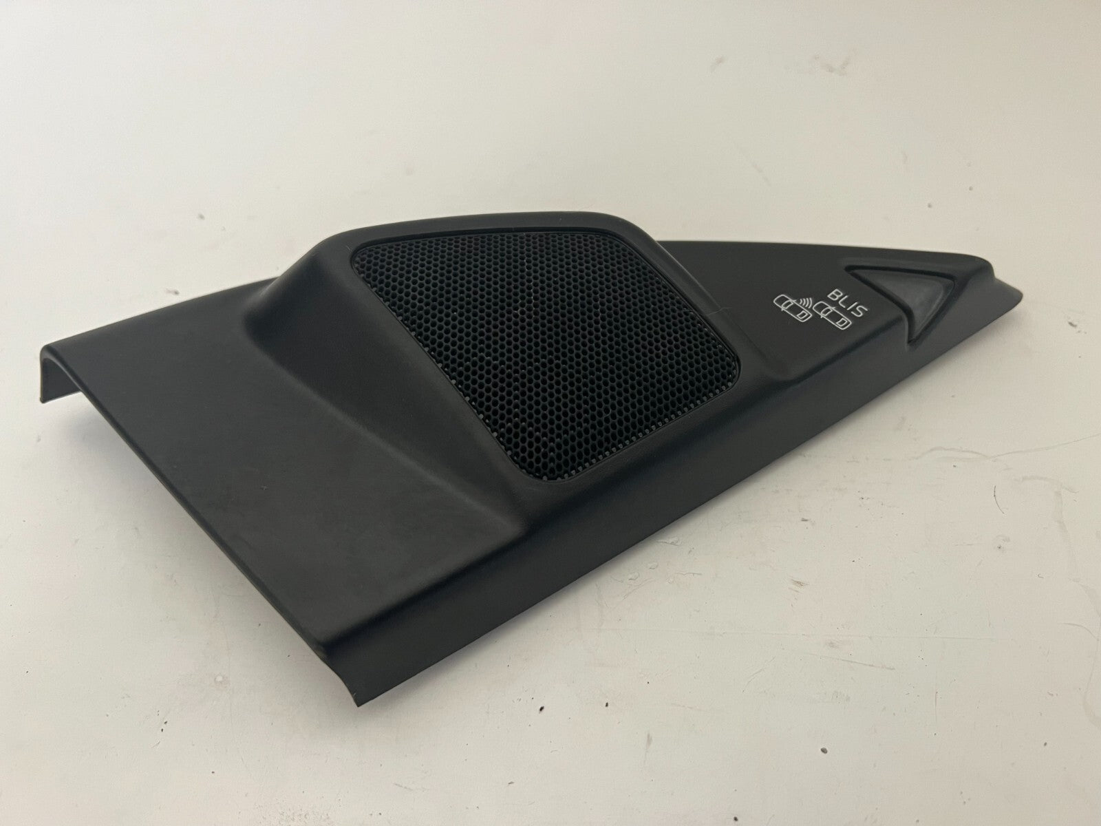 VOLVO Xc90 2006 BLIS Right Passenger Door Mirror Mount Cover With Speaker Lamp