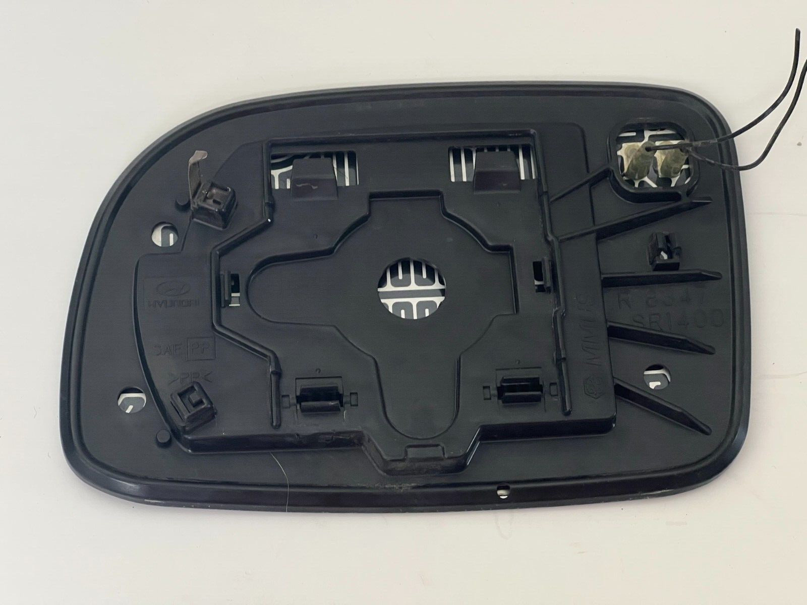 HYUNDAI Santa FE 2008 Right Passenger Side Door Mirror Heated Glass RH