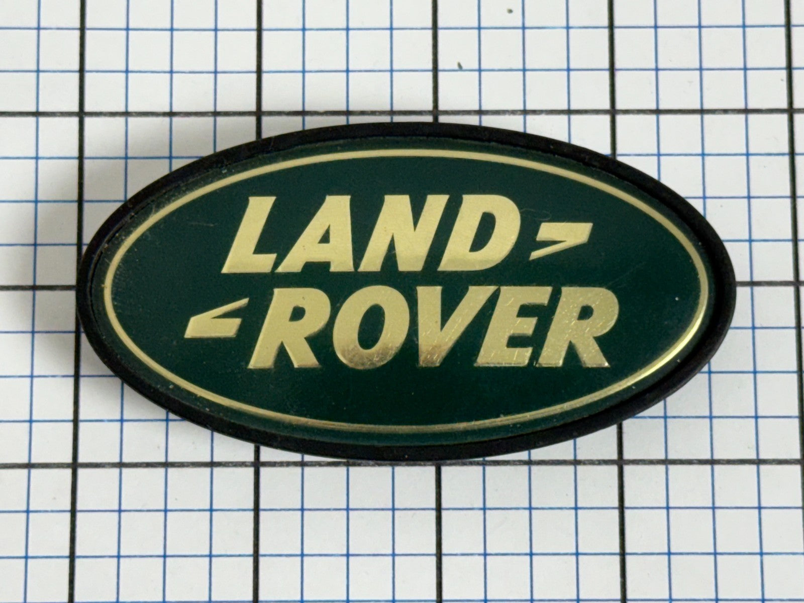 LAND Rover REAR LOGO Emblem Badge Discovery 2 II 99-04 Dah100680