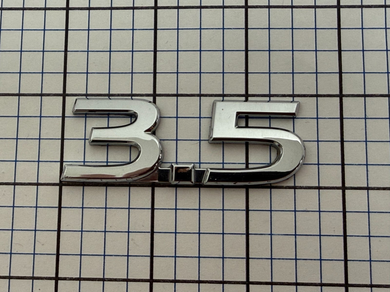 INFINITI Qx50 2015 Fender Emblem Badge 3.5 Letters
