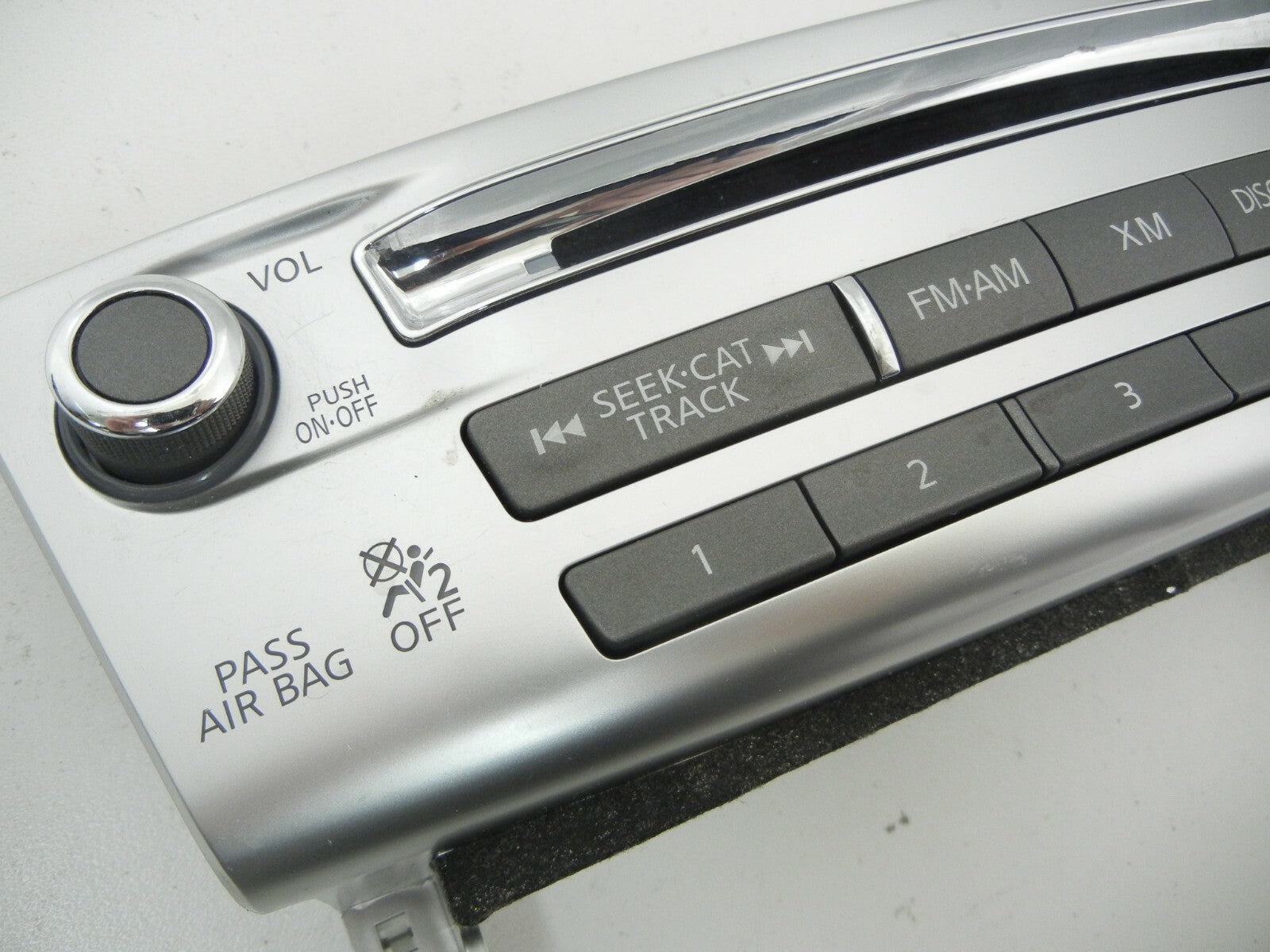 INFINITI M37 Dash Radio CD Control Panel Faceplate 253911ma0a 2011 2012 2013