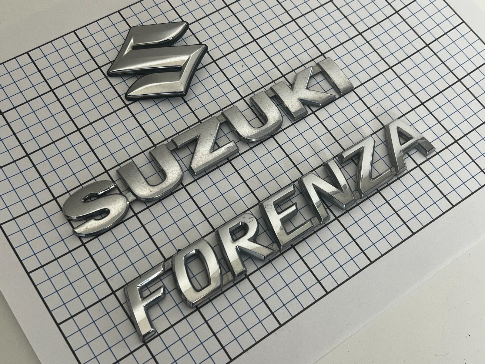 SUZUKI Forenza Rear Trunk Emblem Badge Logo Full Set