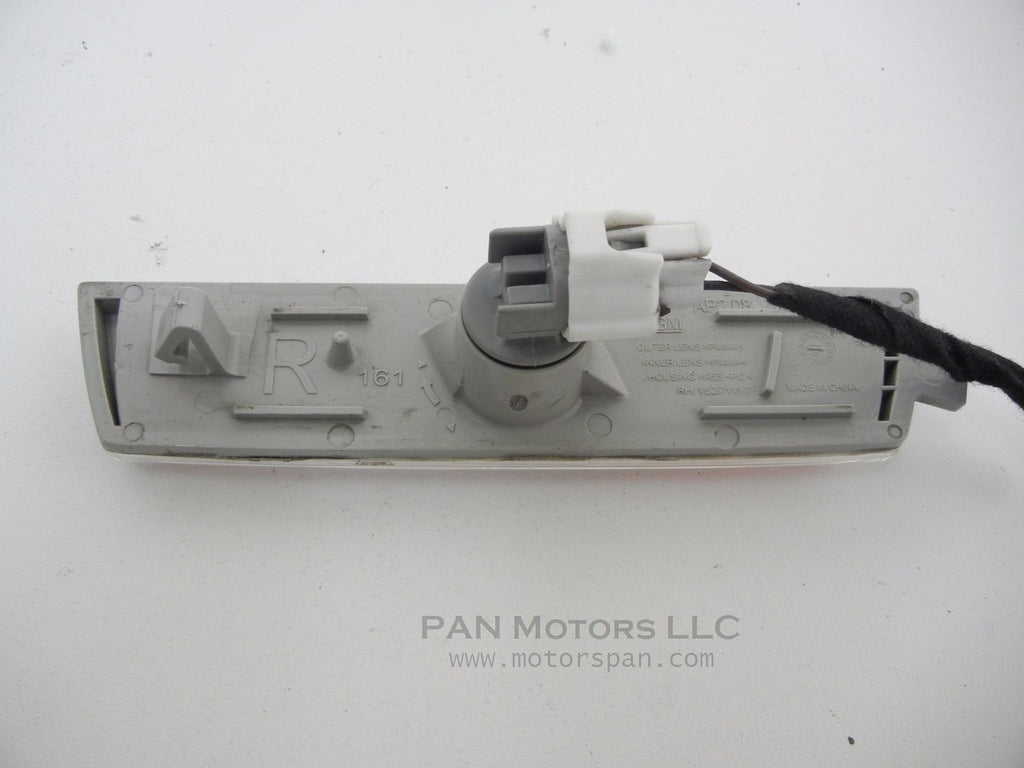 CHEVROLET Malibu 2009 - 2012 Right Passenger Side Rear Bumper Side Marker Light