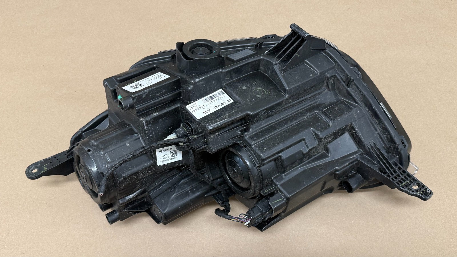 FORD Ecosport 2020 RH Right Passenger Side Headlight Black Halogen With DRL