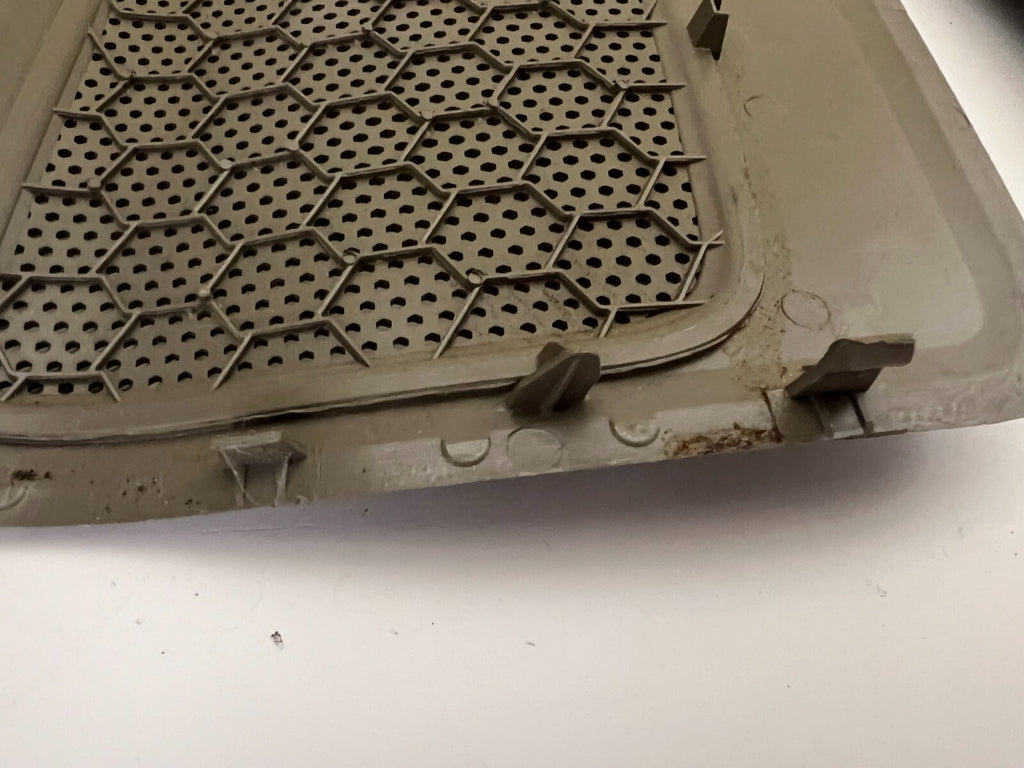VOLVO Xc70 V70 V70r Right Left Pair Rear Speaker Grill Cover Taupe