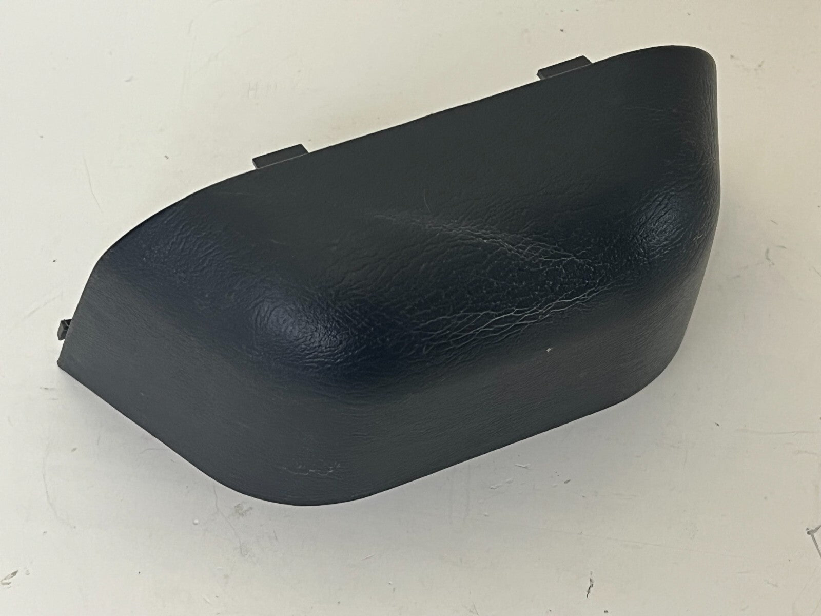 MERCEDES Ml320 W163 ML Class 98-05 REAR 3rd Brake LAMP TRIM Cover Black