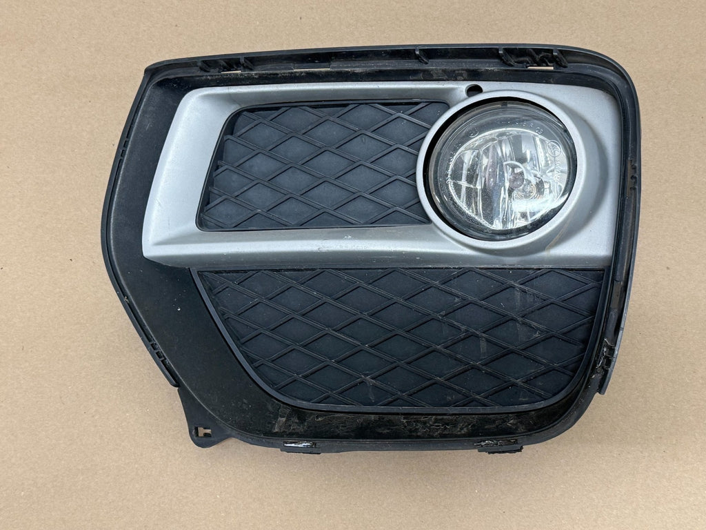 BMW E71 X6 2013 Left LH Fog Light Full Bezel Trim With Bulb 51117312597