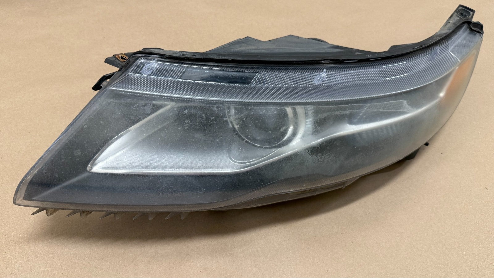 CHEVROLET Volt 2011 Left LH Driver Side Headlight Used 22769170
