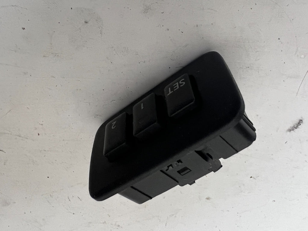 INFINITI M35 M45 2006 - 2010 Front Driver Seat Position Memory Switch Black