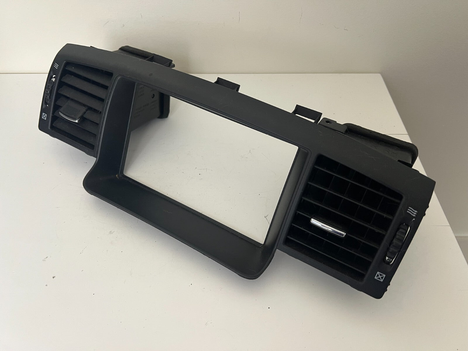 INFINITI M45 M35 Dash Center Radio Bezel Air Vents Black