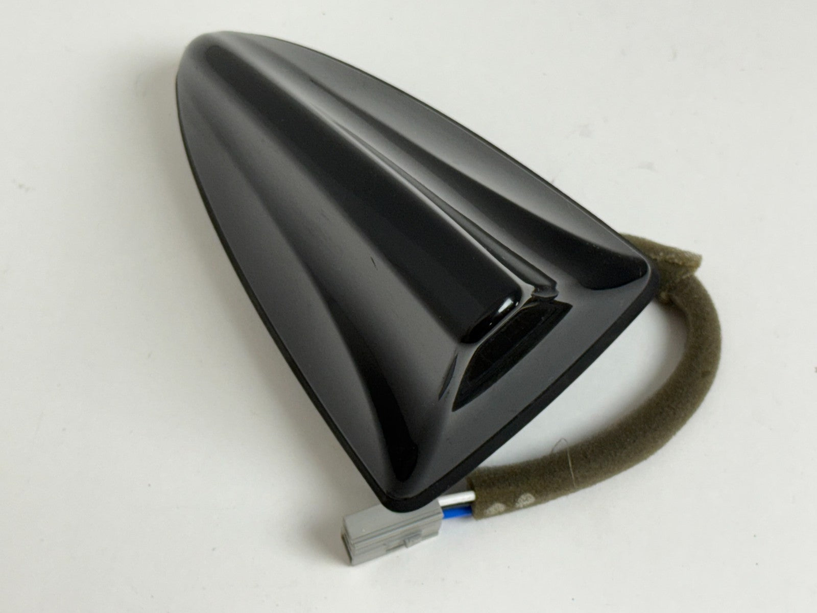 KIA Sportage 2014-2016 Shark Fin Antenna Black Cherry 96210-3w8009p
