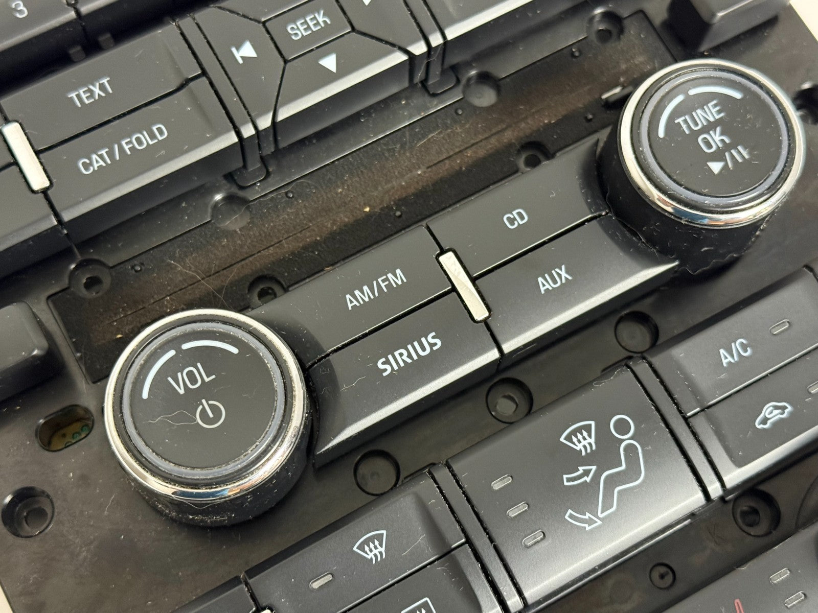 FORD Flex 2010 2011 Dash AC Seat Heater Radio CD Control Panel Aa8t-18a802-cb
