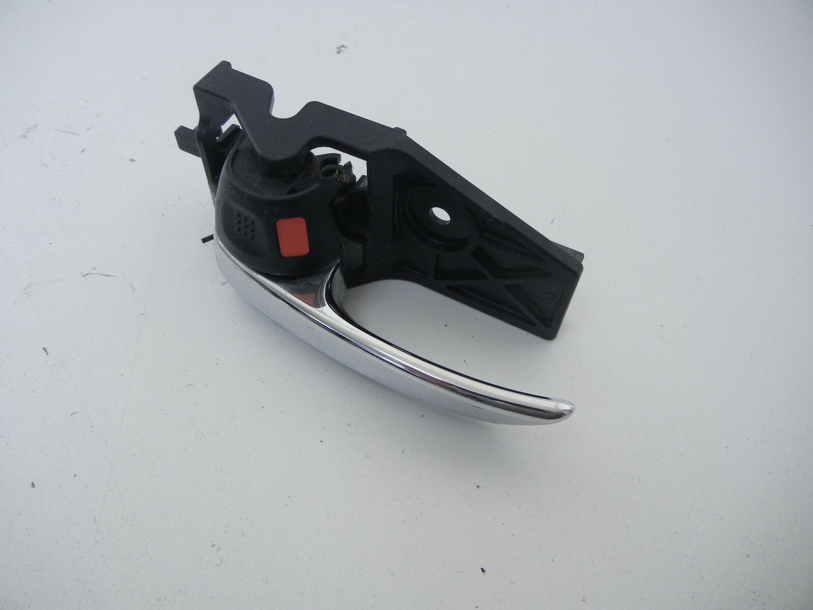 SUZUKI Kizashi LEFT Front Interior Inside Driver DOOR Handle 2010