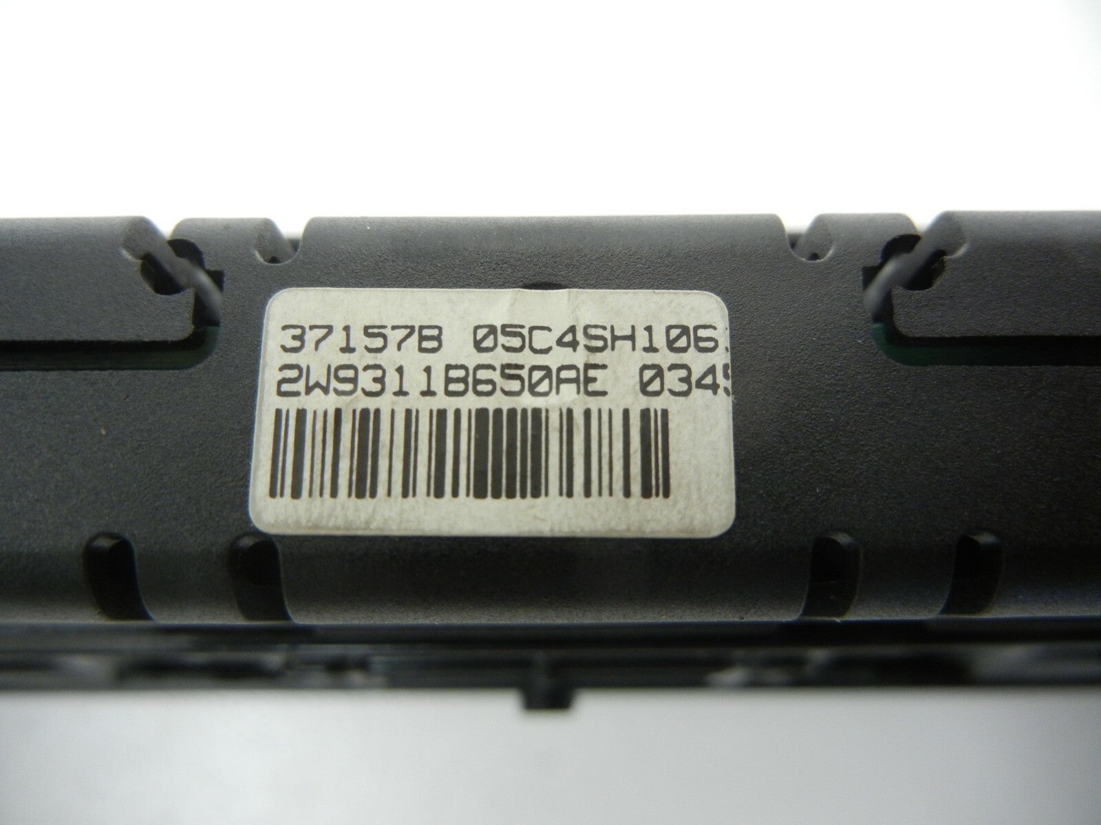 JAGUAR Xj8 Front Interior DASH Hazard Control Switch Assembly 2w93-11b650-ae 04
