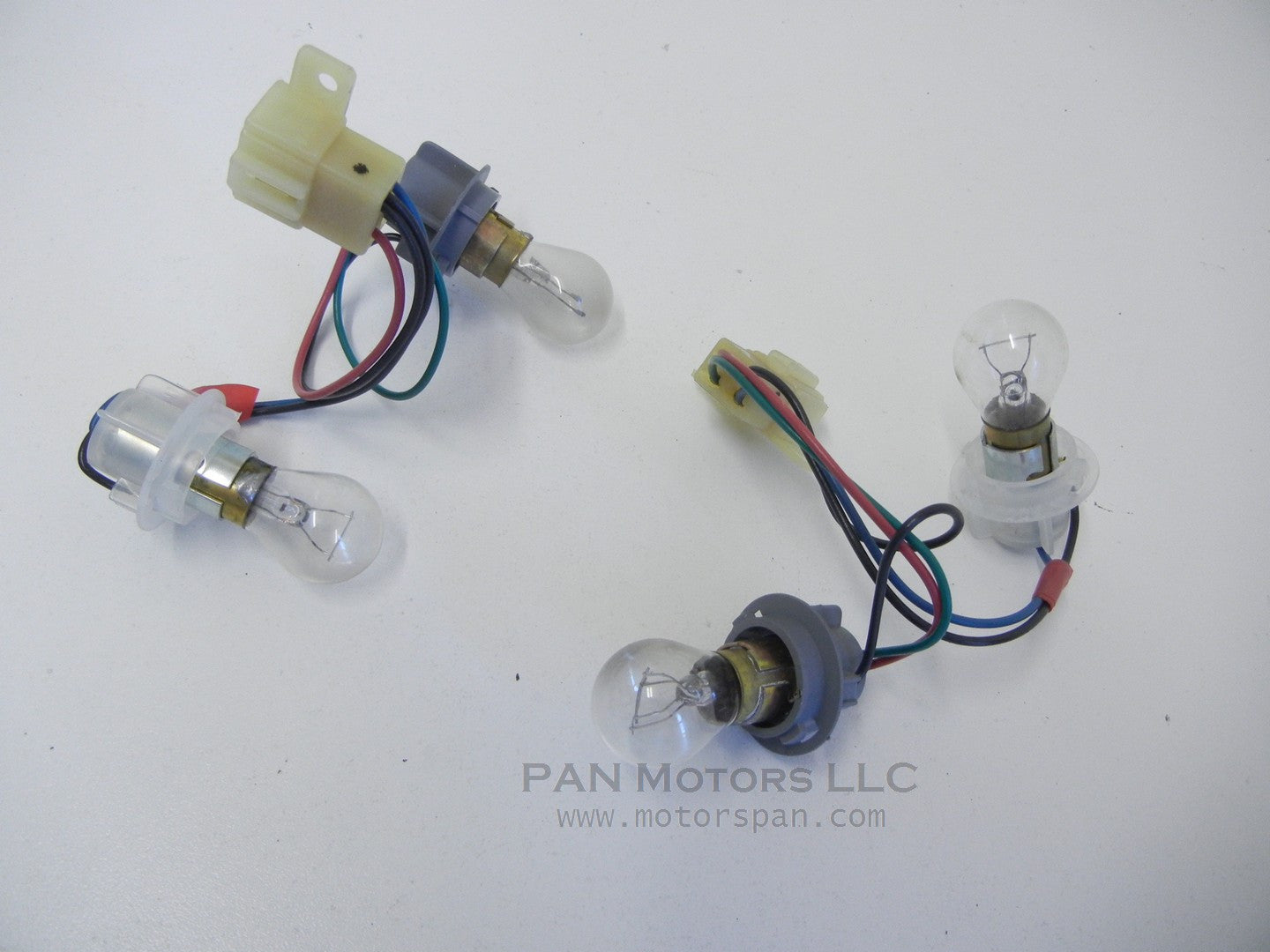 SUBARU Legacy Outback Wagon Rear Center Tail Light Harness With Bulbs Left Right