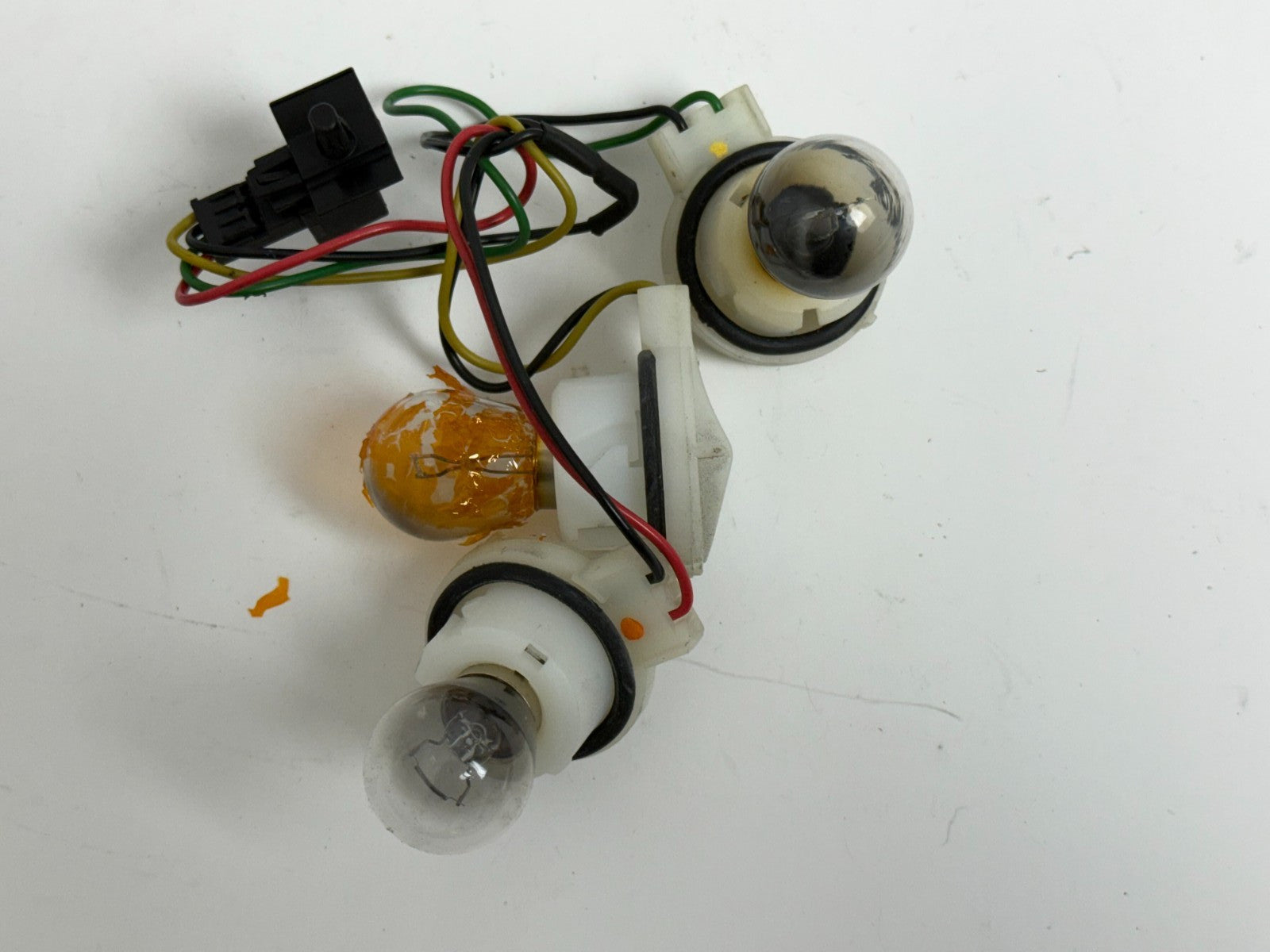 SAAB 9-3 93 Convertible Tail Light Bulbs With Harness Wire 2004-2011