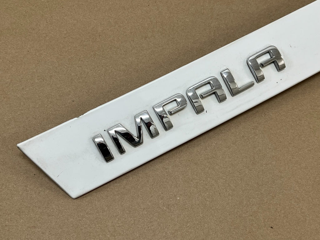 CHEVROLET Chevy Impala Limited Rear Deck Trim Molding Trunk White 2009-2013