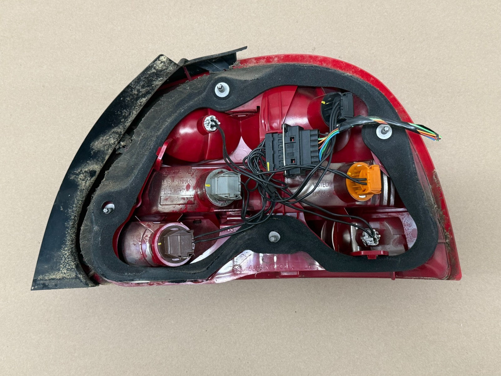 JAGUAR X-type Wagon Combi 2005 - 2008 Left Tail Light With Connector LH