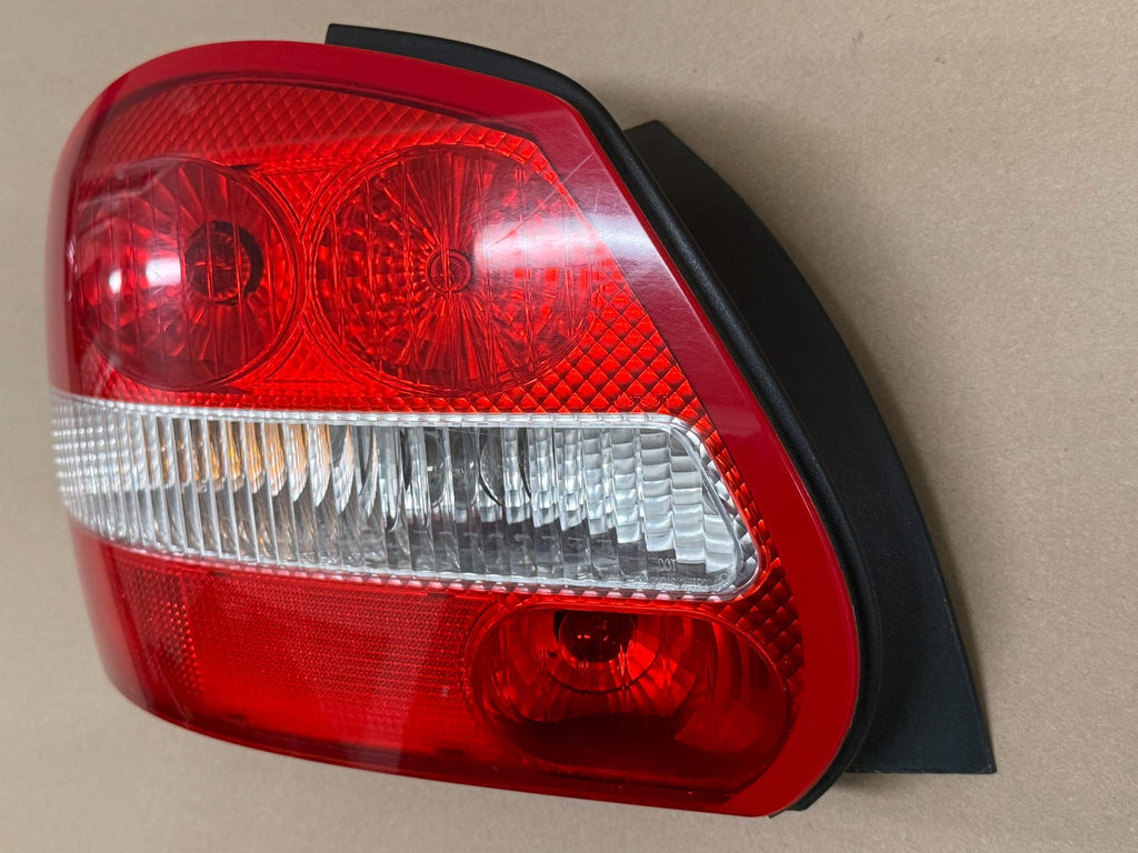 JAGUAR X-type Wagon Combi 2005 - 2008 Left Tail Light With Connector LH