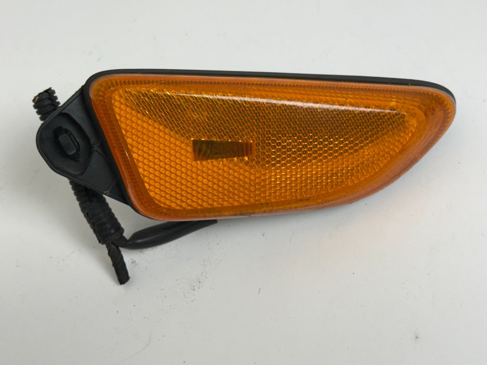SUZUKI Kizashi 2010 - 2013 Right Side Front Bumper Side Marker Lamp Housing