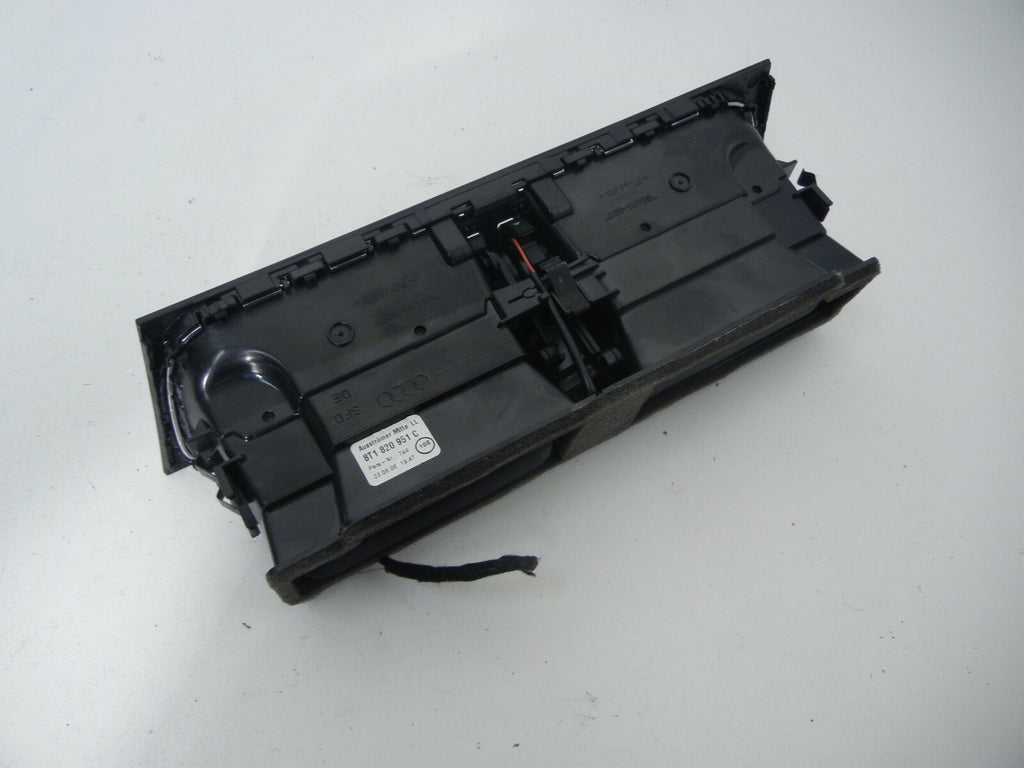 AUDI A4 2009 Center DASH Ventlouvers 8t1820951c S4 A5 S5 Black
