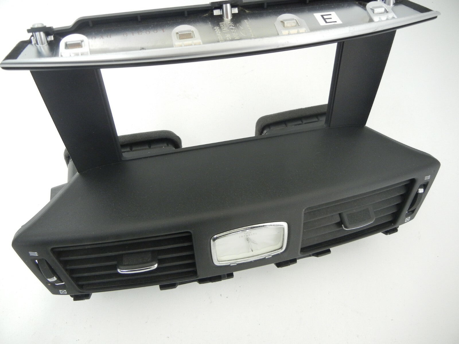 INFINITI M37 Dasn Vent Navigation Display Screen Bezel Clock 2011 2012 2013