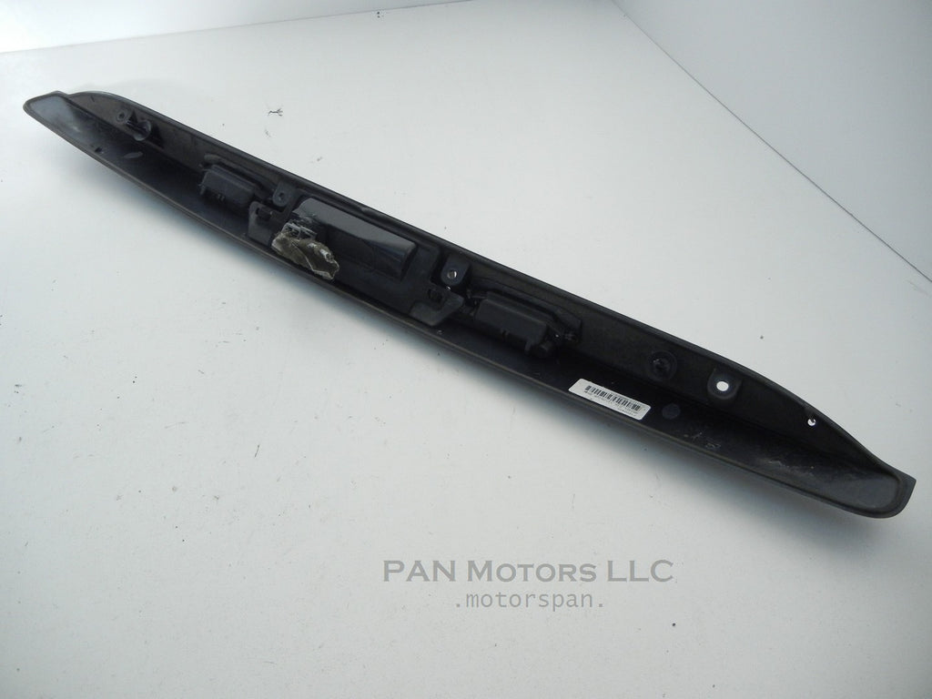 VOLVO V50 2007 Trunk Lock Hatch Handle With Lights Titanium Gray 39880455