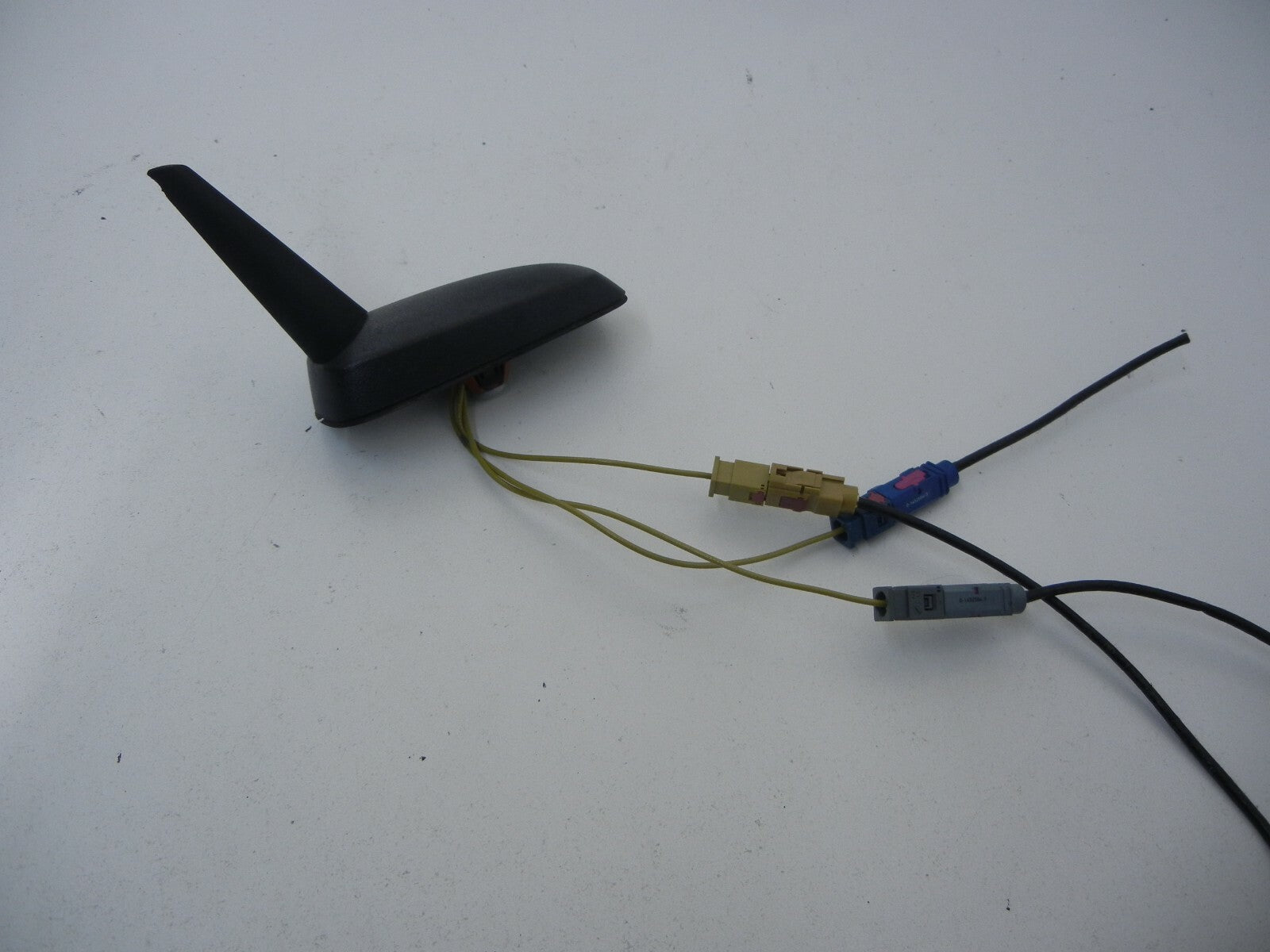 SAAB 9-5 2008 Shark Fin Antenna Assy 12759011