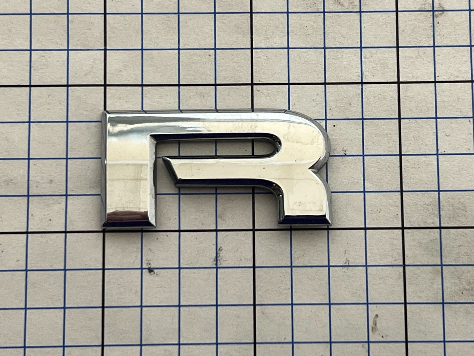 ACURA 3.2tl 3.2 TL 2003 Emblem Logo Letter R Badge Trunk Rear Chrome
