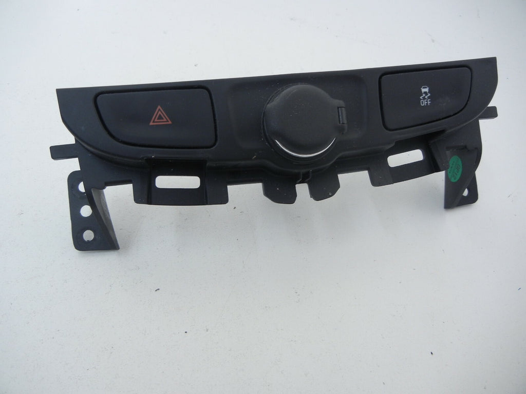 CHEVROLET Chevy Malibu Hazard Switch 12v Socket Dash Console Bezel 2014