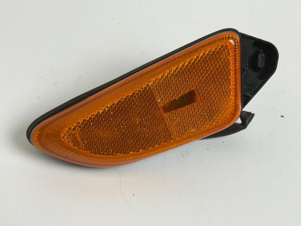 SUZUKI Kizashi 2010 - 2013 Left Side Front Bumper Side Marker Lamp Housing