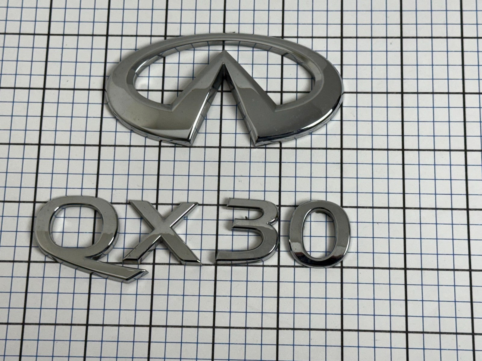 INFINITI Qx30 2015 Trunk Emblem Badge With Letters