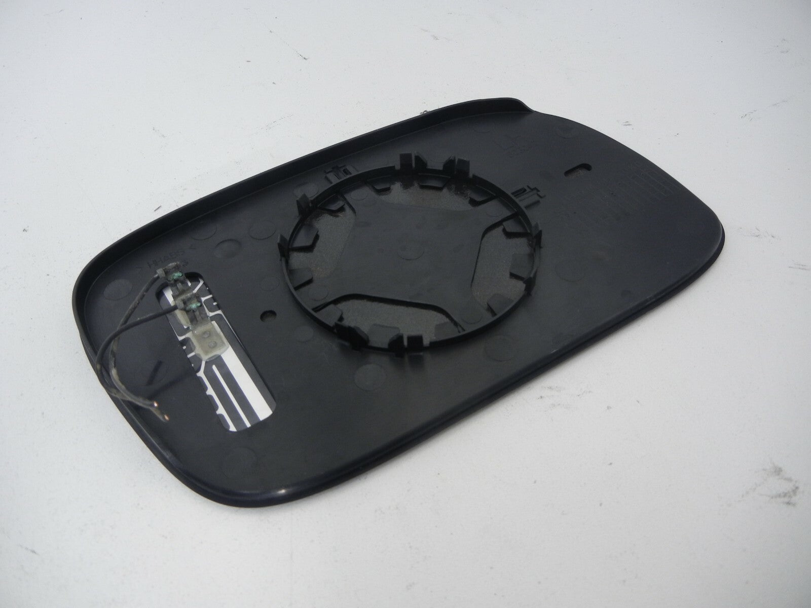 CHRYSLER Pacifica Driver Door Left Side Mirror Glass 803047 LH 06-08