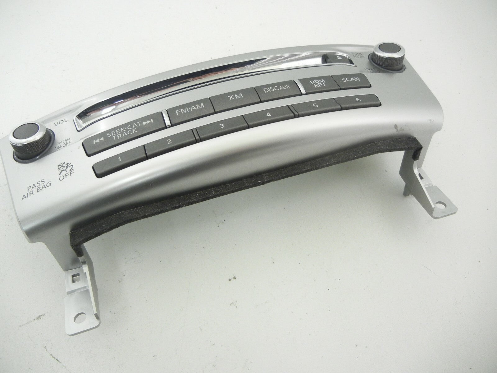 INFINITI M37 Dash Radio CD Control Panel Faceplate 253911ma0a 2011 2012 2013