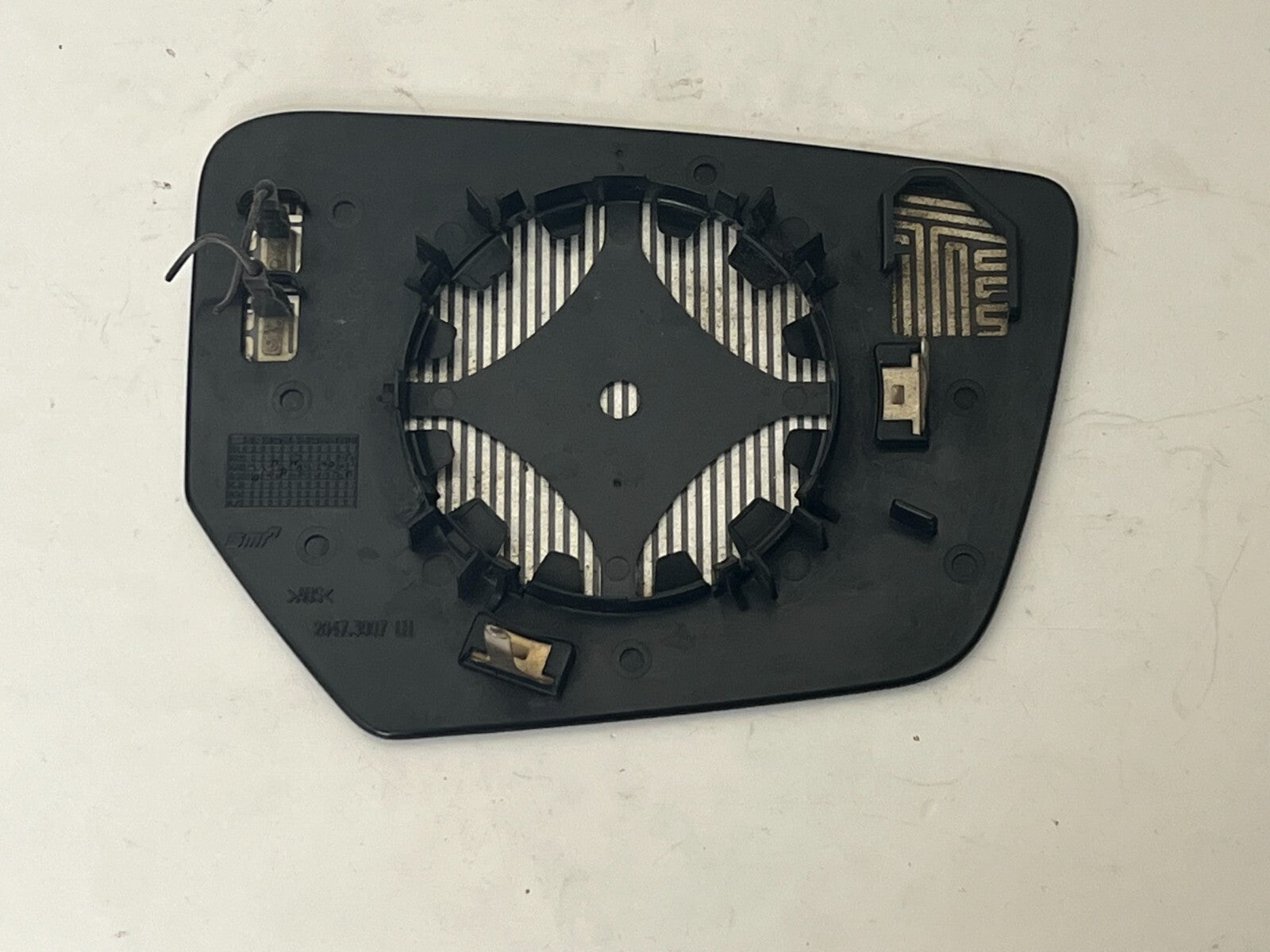 CHEVROLET Impala 14 - 20 Driver Door Left Side Heated Mirror Glass GM