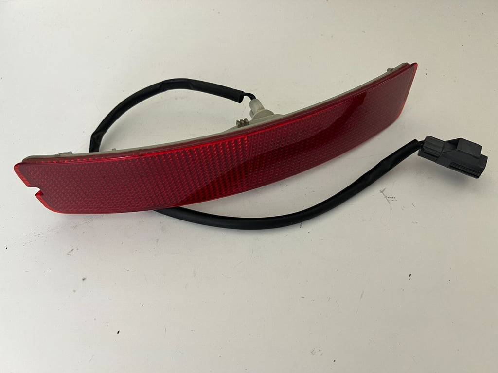 VOLVO Xc90 2003 - 2006 Rear Left Driver Side Marker Bumper Reflector LH