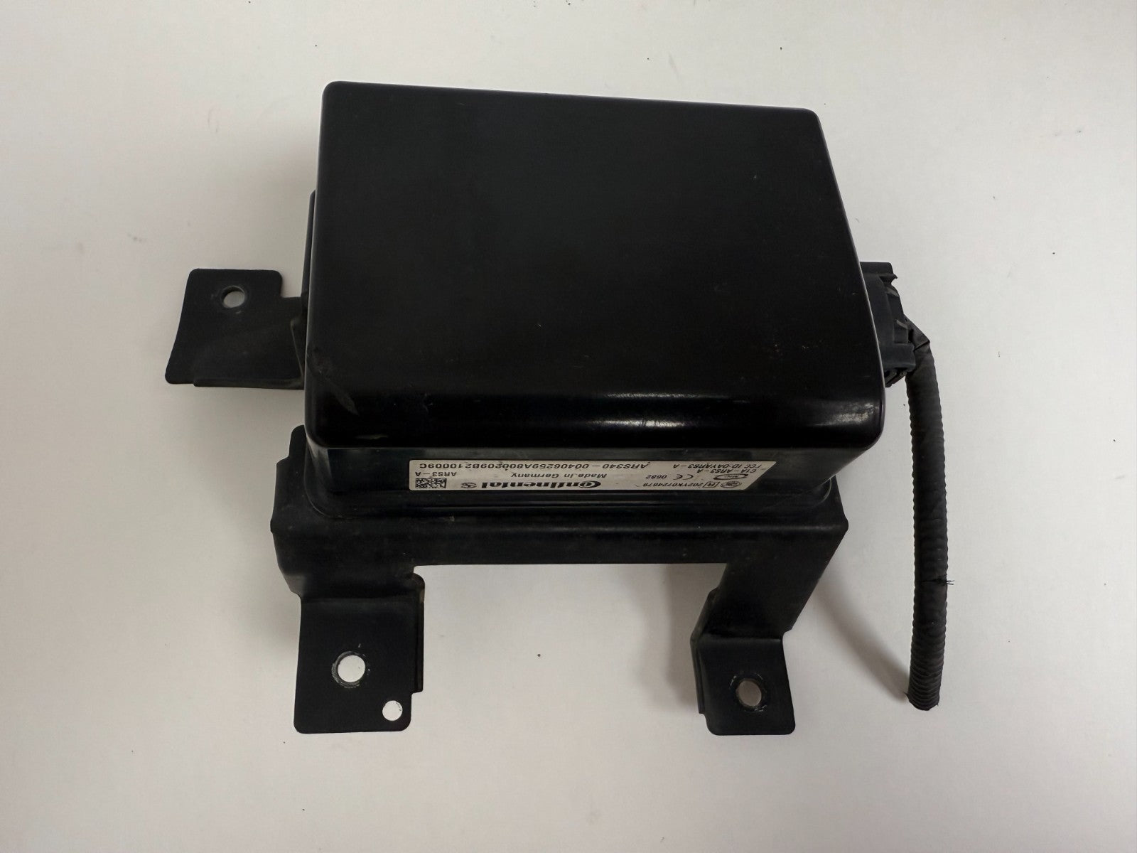 HYUNDAI Genesis 2009-2014 Radar Cruise Control Distance Sensor Module 964003n100