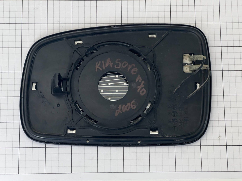 KIA Sorento 2003 - 2009 Right Door Passenger Side Heated Mirror Glass RH