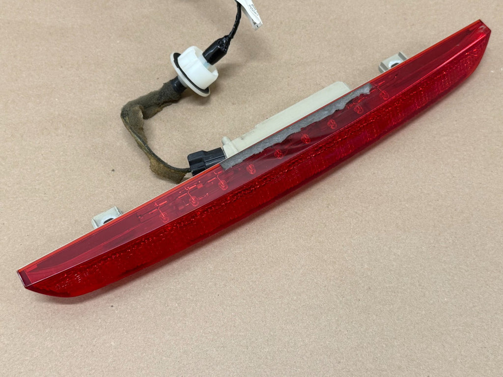 MAZDA Cx9 2007 - 2015 High Mount Spoiler Third Brake Light Cx-9 Td1151580