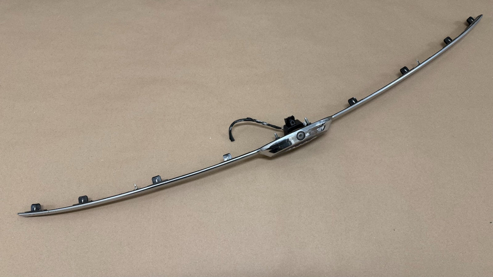 FORD Taurus 2015 REAR Trunk LID Moulding With Backup Camera Dg1354425a22
