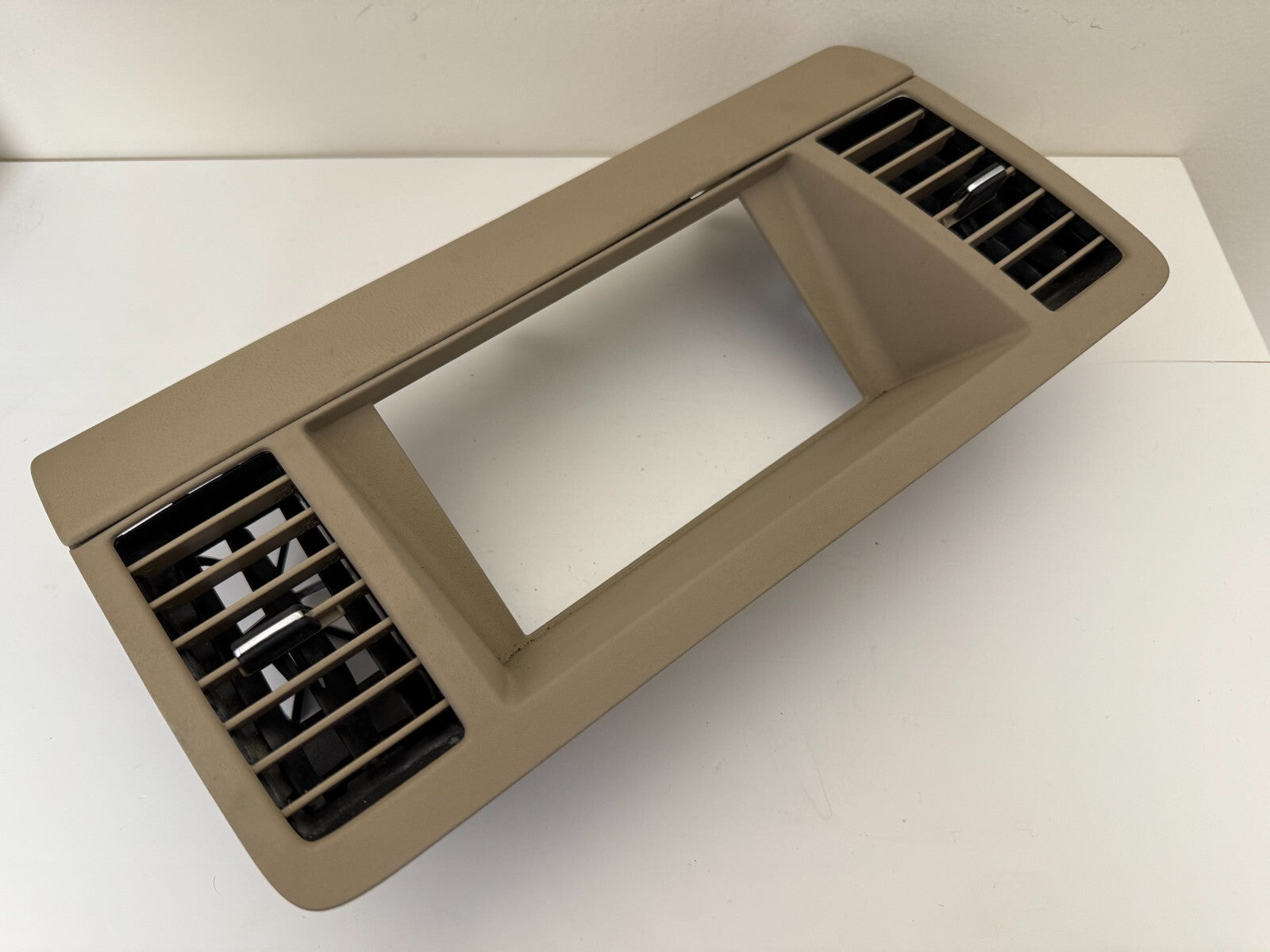 NISSAN Murano 2003-2007 Center Dash Air Vent Louvers A/c Heater Outlet Beige