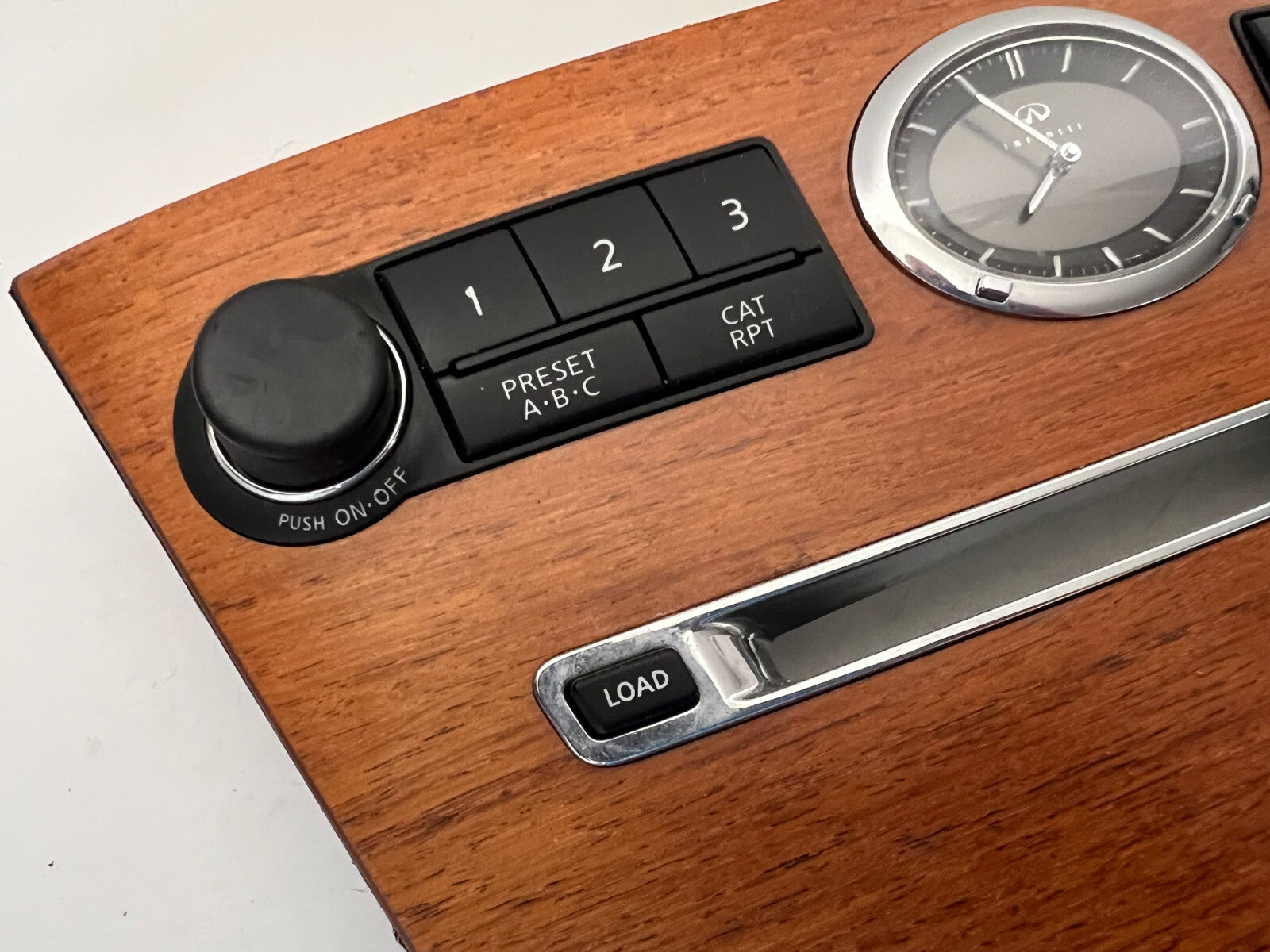 INFINITI M35 Lower Control Audio & Analog Clock AND TRIM 25391-eh000 2006 2007