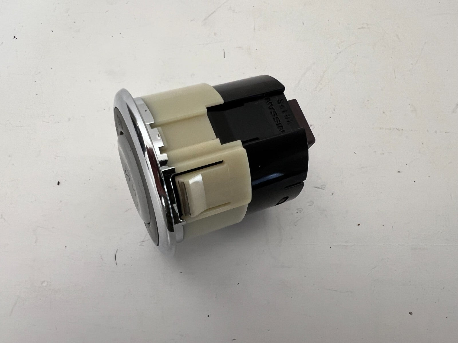 NISSAN Altima Maxima Murano Engine Start Stop Control Switch Button 2009 - 2013
