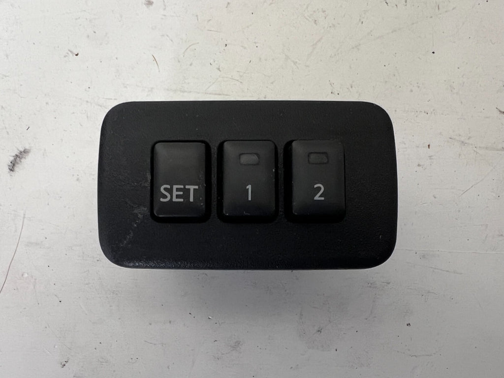 INFINITI M35 M45 2006 - 2010 Front Driver Seat Position Memory Switch Black